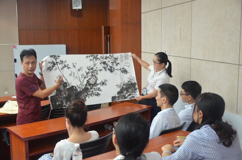 荷風(fēng)潤道 廉政交發(fā).JPG