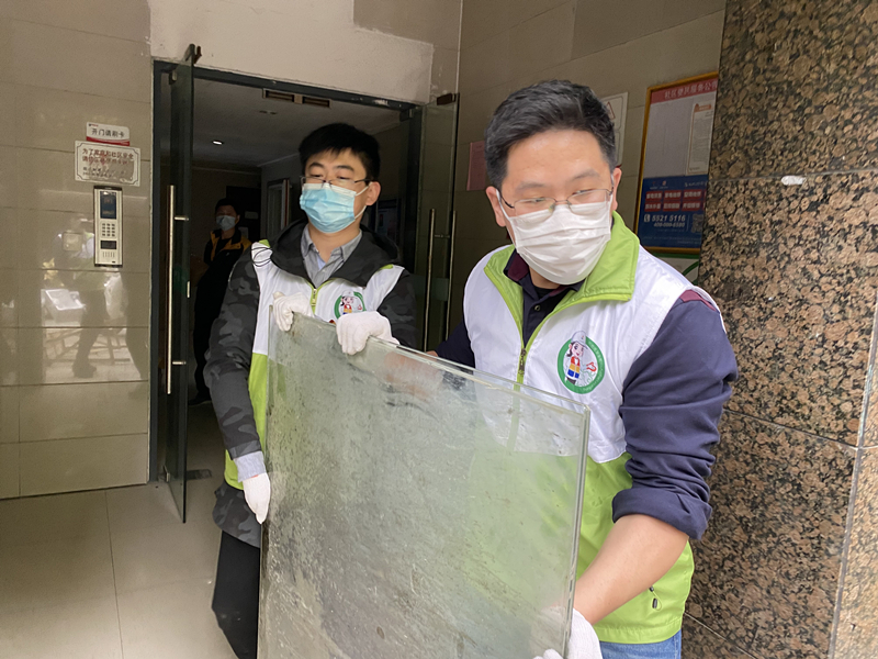 志愿服務(wù)進(jìn)社區(qū) 文明共建你我行.jpg